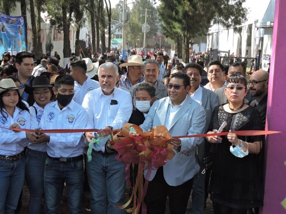 Inauguran XXVII Feria de la Cultura Rural y 36ª del Libro en Chapingo