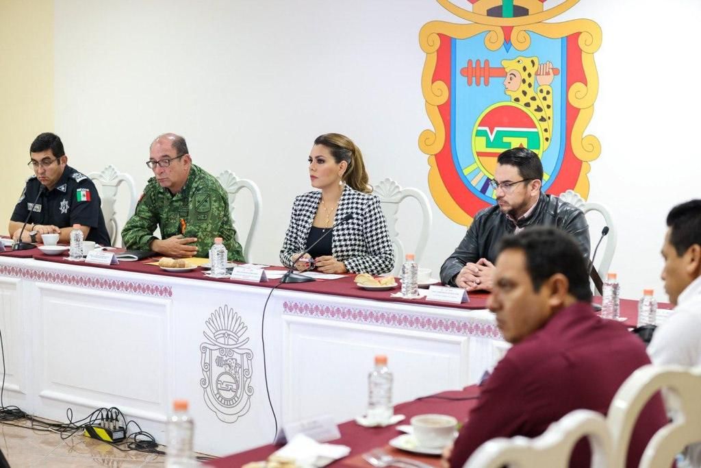 Afina Evelyn Salgado estrategia de seguridad con la Mesa de Coordinación para la Construcción de la Paz en Guerrero 
