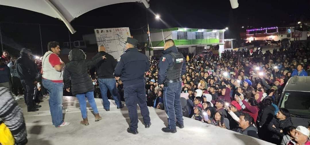 #Policías rescataron a santeros que intentaron linchar en Amecameca