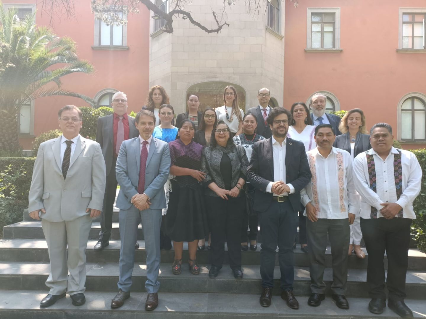 Asiste el titular de la SEDEPIA a la Embajada de España, en México para conocer el proyecto de formación de traductores e intérpretes en lenguas indígena