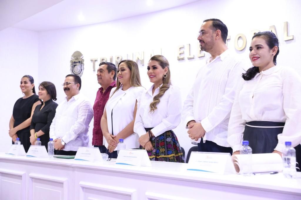 Asiste Evelyn Salgado a la conmemoración del 31 Aniversario del Tribunal Electoral de Guerrero
