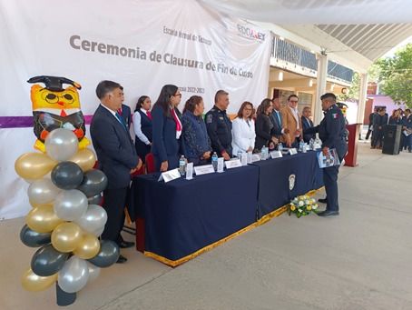 Normal de Texcoco Reconoce 
Trabajos de Policías Municipales