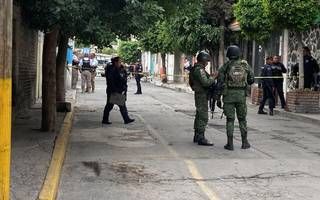 Chimalhuacan en manos de la delincuencia, ahora una balacera deja dos muertos y un herido, pero dicen sus autoridades que no pasa nada?