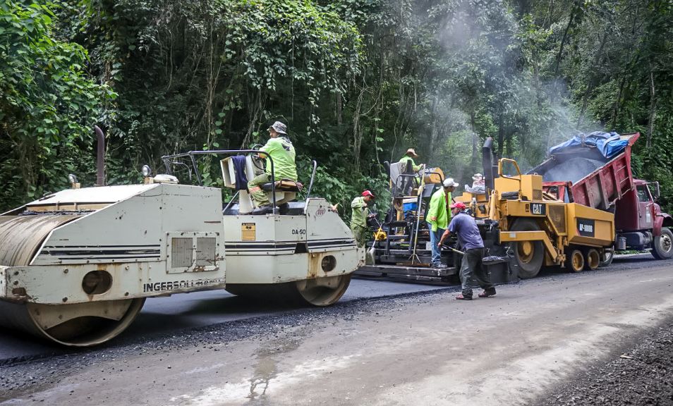 Realizarán rehabilitación de carreteras destruidas en diferentes regiones