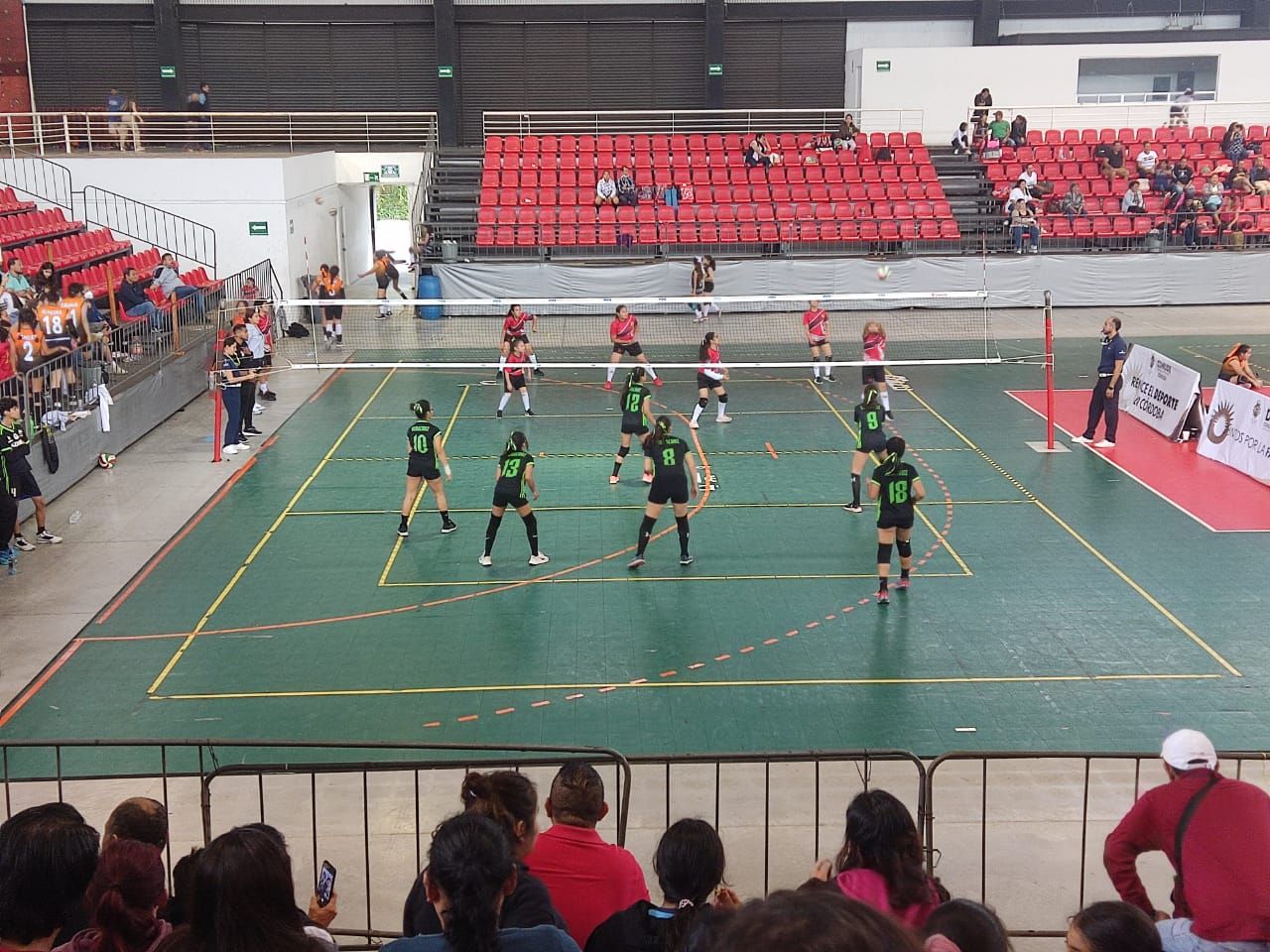 Continúa abierta convocatoria para torneos de voleibol y baloncesto a secundarias de Córdoba 