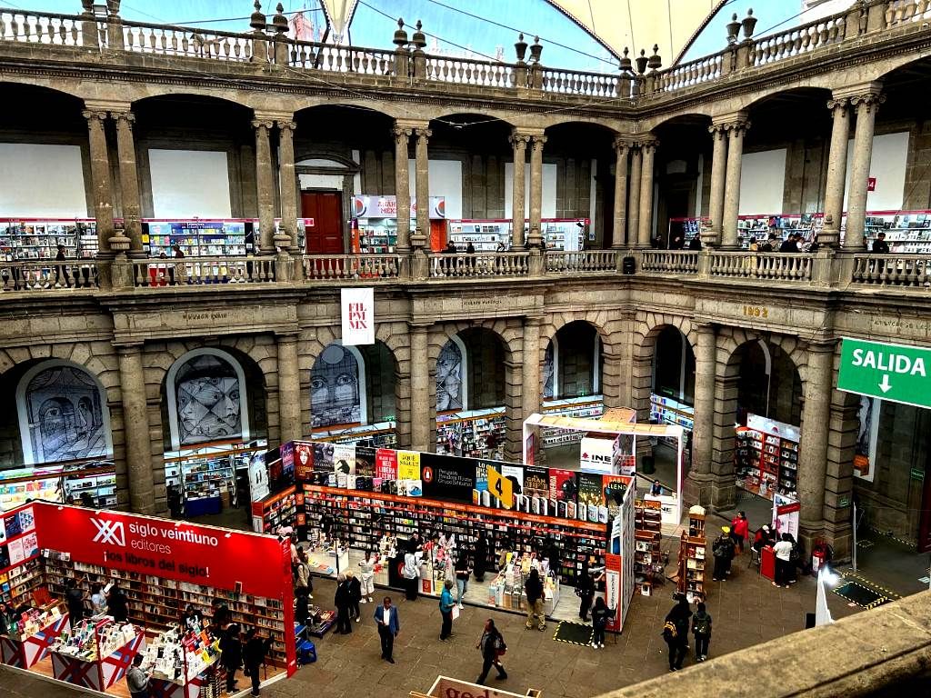 El Fondo Editorial Estado de México concluye su participación en la Feria Internacional del Libro del Palacio de Minería
 