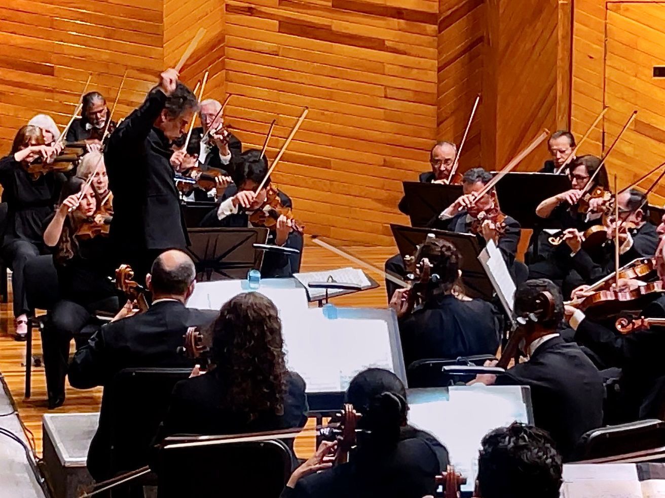 Ofrece orquesta sinfónica del estado de México el mejor repertorio musical 