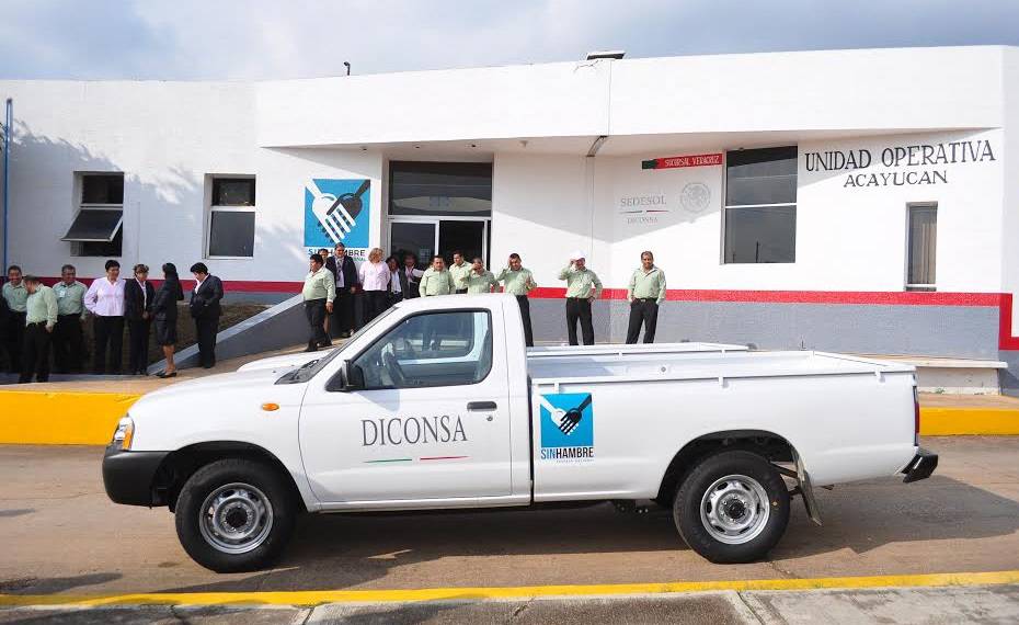 Robustece Diconsa infraestructura vehicular en Scayucan, Veracruz