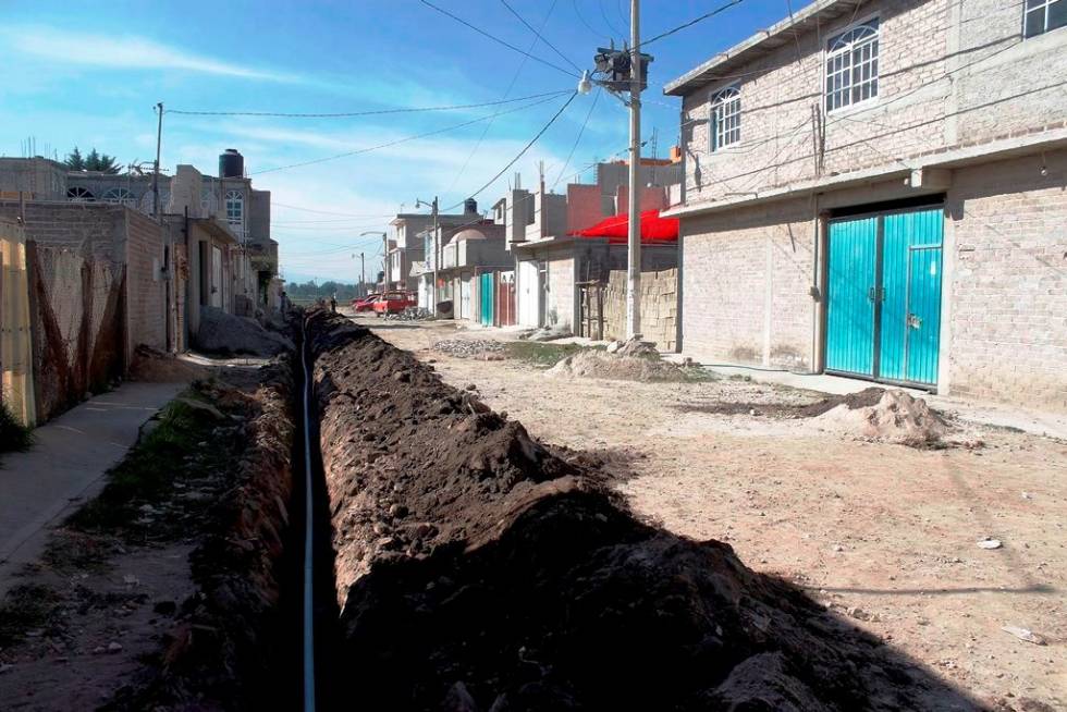 “Vecinos desmienten cobro de 4 mil pesos por conexión de agua potable en Texcoco”, afirma A.C.