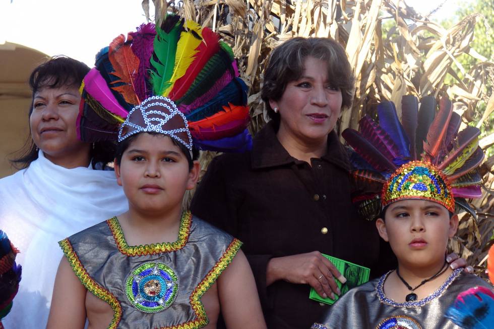 Proverbial rescate de tradiciones de alumnos de la Primaria 2 de marzo, en Texcoco