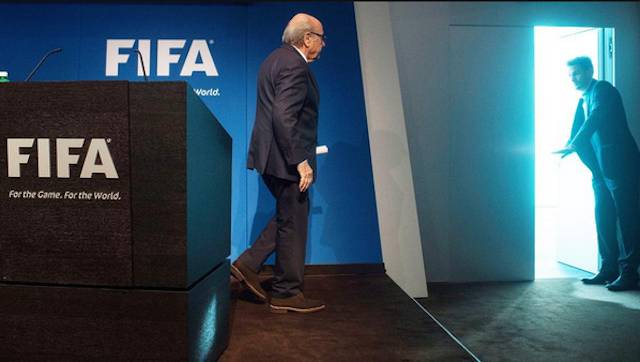Renuncia Joseph Blatter a la FIFA