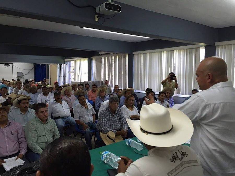 Planta delegado de la Conagua por segunda vez a afectados por la sequía 