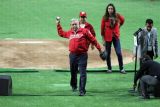 ‘Ponchó’ la afición al beisbol a Presidente de México