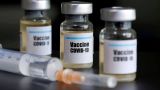 Jóvenes demandan vacunas anticovid
