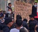 Acusan a policías municipales presuntamente de cometer abuso sexual en contra de mujeres en Chimalhuacan.

