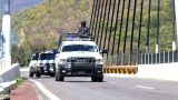 Mantiene Policía Estatal operativos de seguridad en la Autopista del Sol