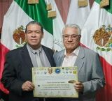 ¡Entregan reconocimientos a ’mujeres valerosas’!  