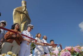 Inaugura Evelyn Salgado la imagen monumental de la Virgen Reina de los Mares en la Isla de la Roqueta
