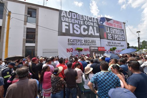 Alcalde de Ecatepec encabeza caravana ciudadana a Toluca para exigir combate al crimen organizado