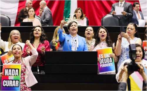 Diputados aprueban reforma para prohibir terapias de reorientación sexual en México