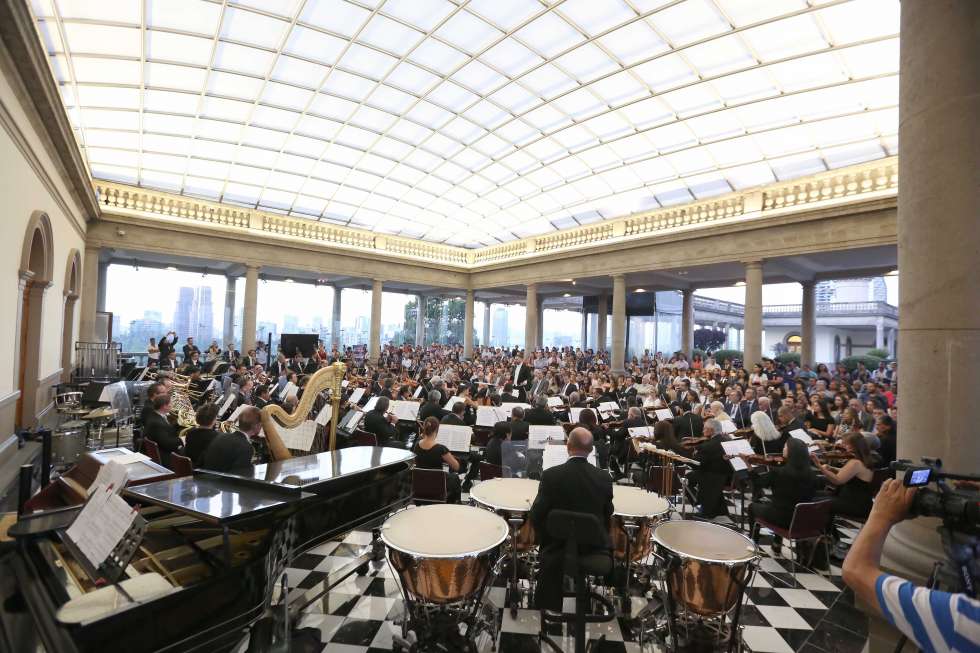 el Director General de la Sinfónica del Estado de México agradeció la invitación para participar en la Noche de Museos