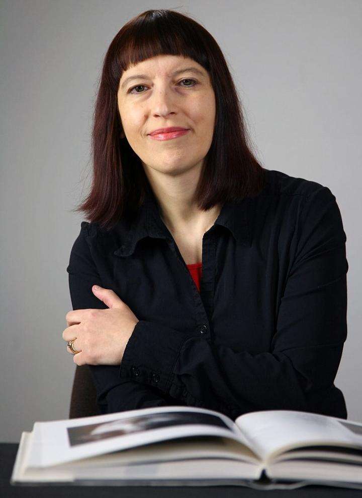 LIDIJA DIMIKOSVKA (nacida en 1971)