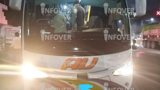 Los operadores de los autobuses llegaron a la caseta de peaje a pedir apoyo con elementos de la Guardia Nacional...