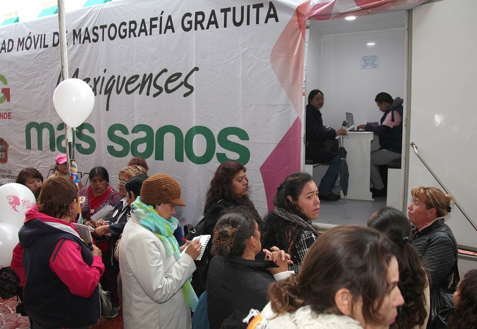 Atiende a al menos 3 mil personas en Feria de la  Salud en Ecatepec