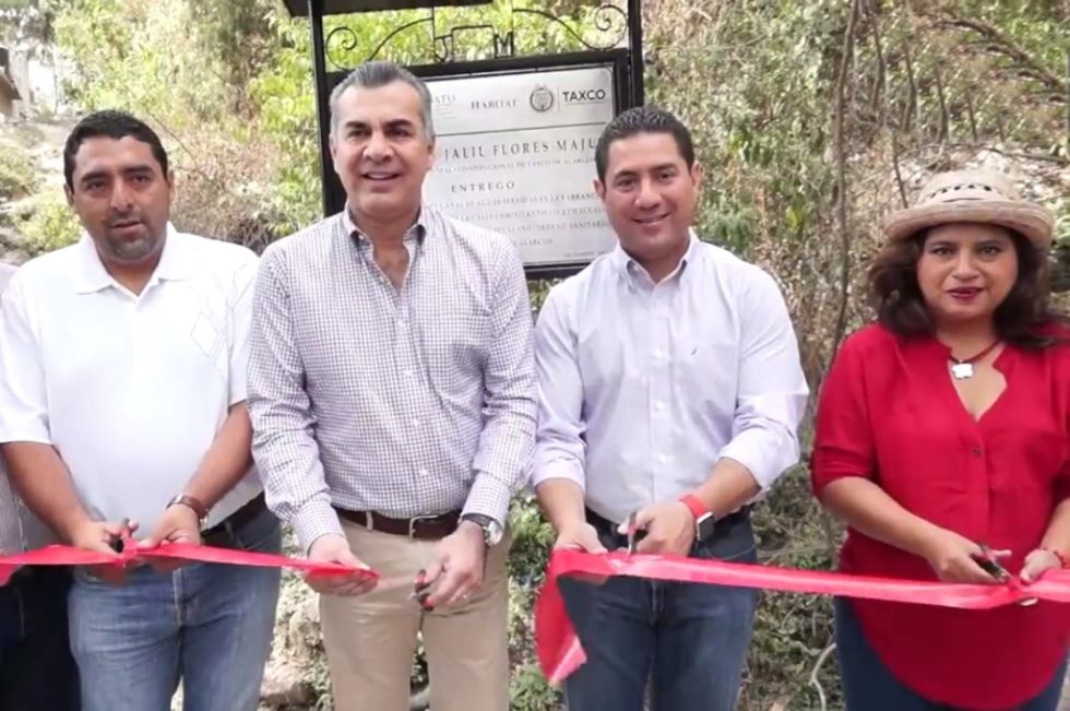 Omar Flores Majul inauguro 10 obras en la zona urbana de Taxco 