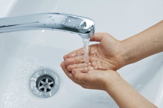 La higiene de las manos en el momento adecuado salva vidas