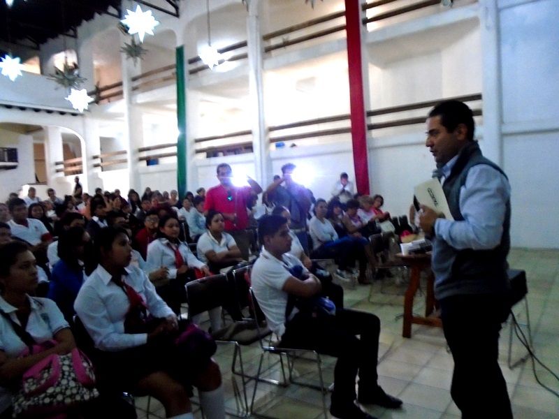 DIF Taxco lleva a cabo importante taller de prevención de adicciones para jóvenes
