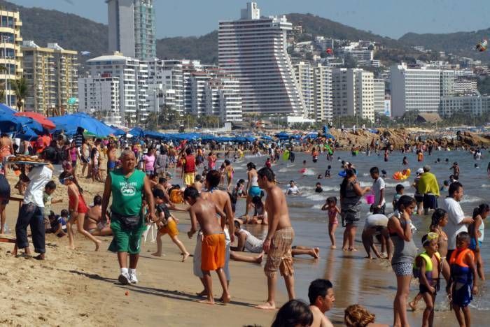 Estima Canaco crecimiento de 8% en el arribo de turistas a Acapulco en 2016