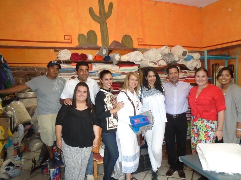 El gobierno de Taxco busca beneficiar a los artesanos de la fabricación de artesanía de palma y telares 