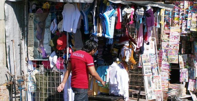 Hay 450 mil comerciantes informales que tributan a medias en Guerrero: Finanzas
