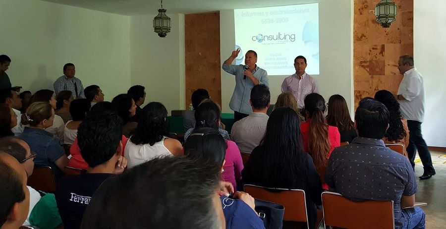 El gobierno de Taxco llevó a cabo la conferencia magistral ’Comunicación Digital’ para empresarios del municipio