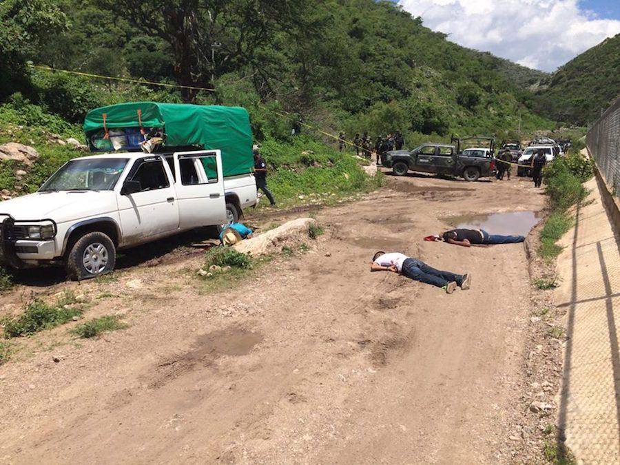 Asesinan a balazos a tres hombres en Zitlala; el sábado mataron a un regidor