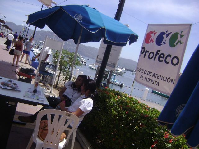 Profeco registra más de 46 quejas de turistas en Acapulco