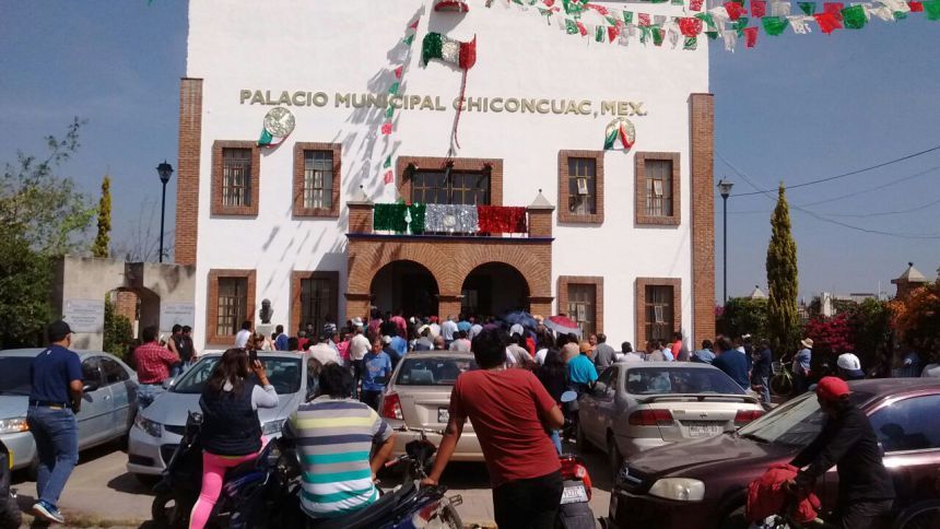 Arde Chiconcuac, ciudadanos  ya no quieren al alcalde Rigoberto Flores 