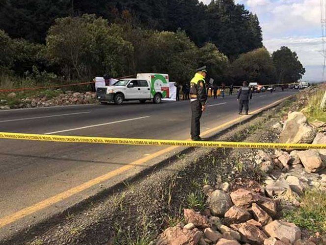 Entregan los cuerpos de los asaltantes baleados en la México-Toluca