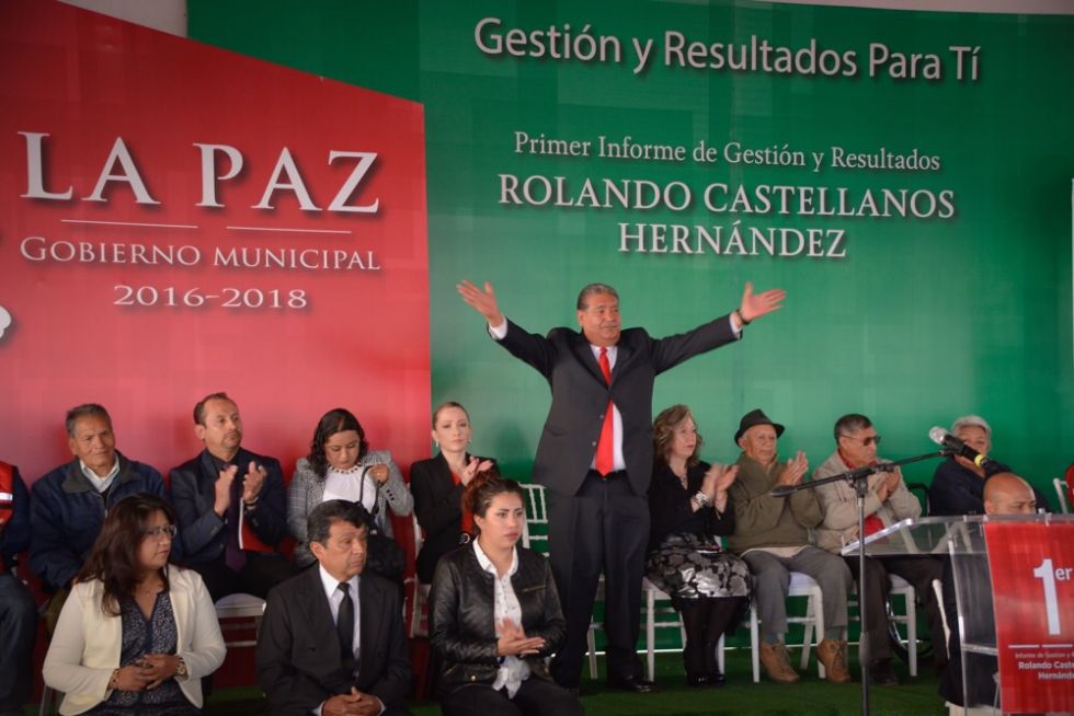 El Alcalde Ronaldo Castellanos,realiza su primer informe de gobierno en La Paz Estado de México
