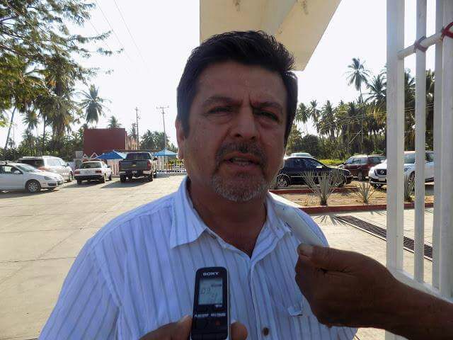 Carecen de recursos varias escuelas de Costa Grande: Fernando Leyva 