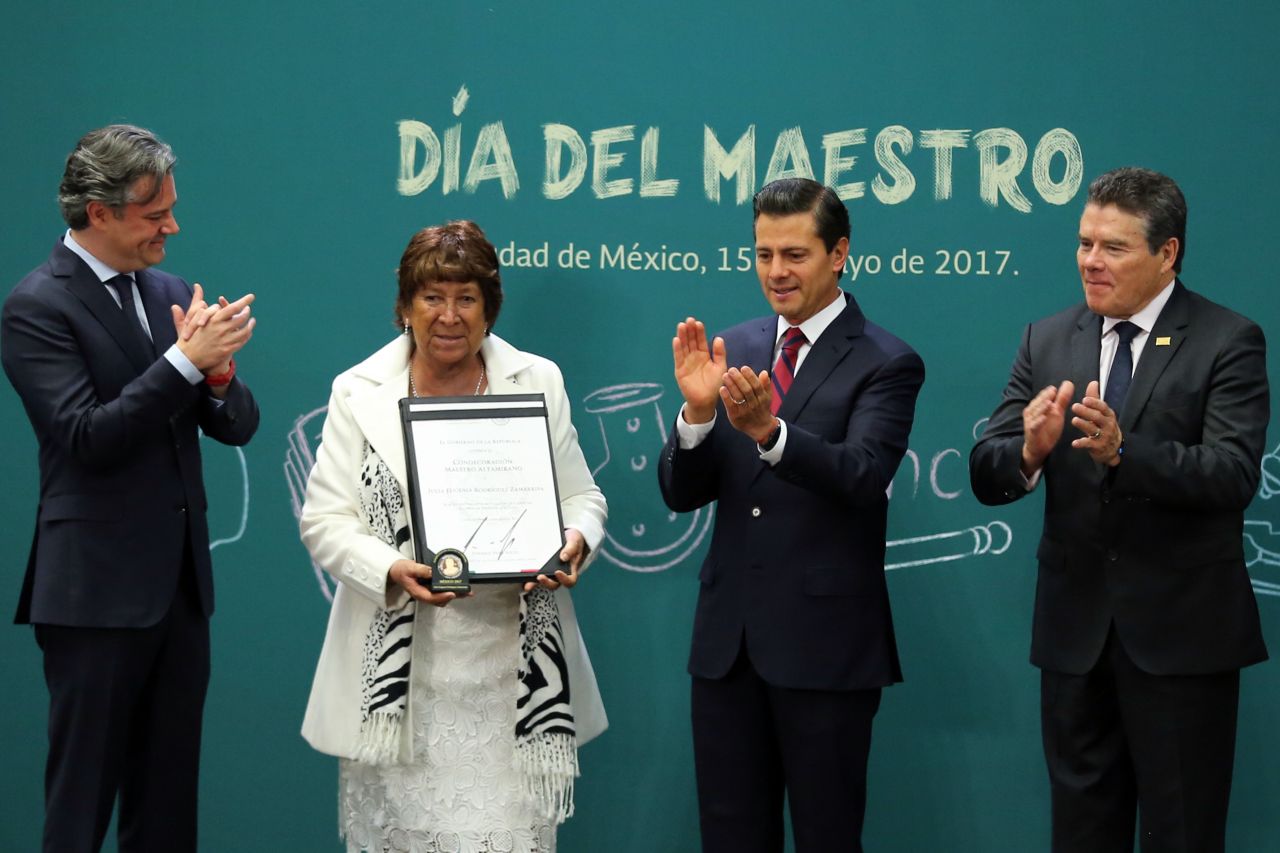 La escuela pública y los maestros, el mayor patrimonio social de México: Juan Díaz de la Torre