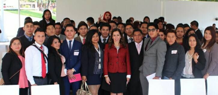 Orantes López impulsa propuestas incluyentes para la juventud.