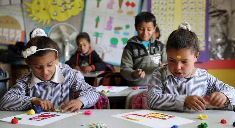 ¿Qué pide la SEP a los maestros de inglés que ganarán 33,000 pesos?