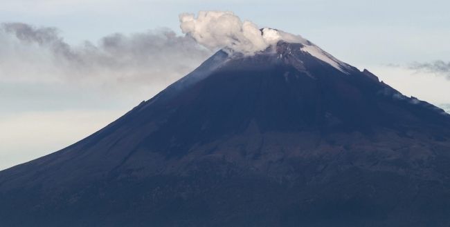Popocatépetl presenta 61 exhalaciones de baja intensidad 