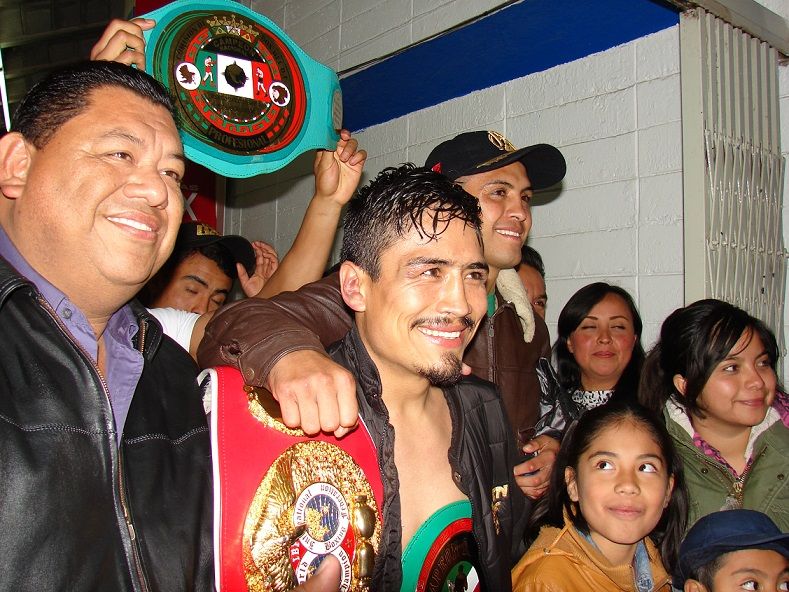 Ay Nuevo Campeón en Texcoco gano demostró  ser un buen campeón Rodrigo el Gato Guerrero