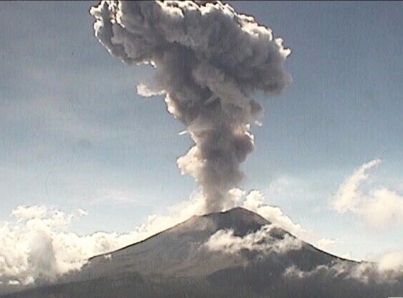 Popocatépetl emite 389 exhalaciones de baja intensidad 