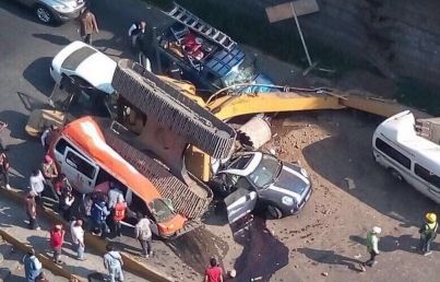 Accidente de maquinaria deja dos muertos  en Huixquilucan