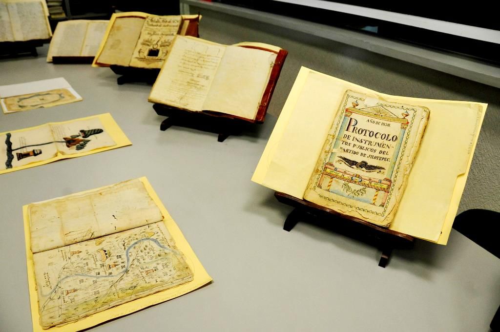 Preservar archivo general de notarías, memoria histórica del Edoméx.