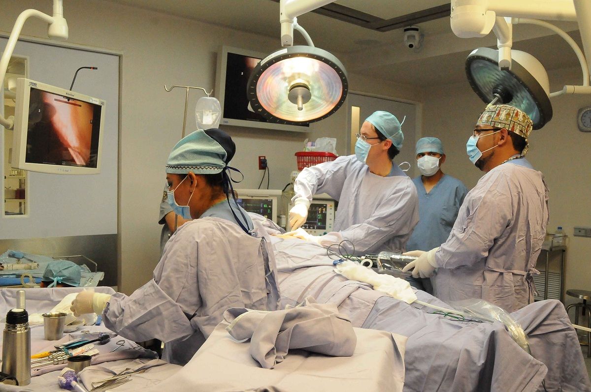 
Realizan primera cirugía robótica  de tórax  en hospital público  de edoméx  